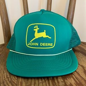 Vintage John Deere trucker cap